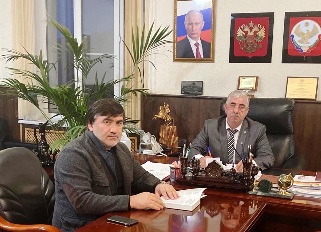 Сайт мо сельсоветов. Мудунгаджи Кадыров. Глава Гуниба Мудунгаджи Кадыров в отставке. Мудунгаджи Кадыров фото. Мусалмагомед даггосэкспертиза.